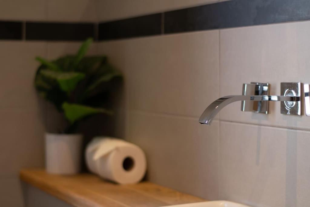 Edge14- Spacious, Stylish And Near The Beach! Ньюкі Екстер'єр фото