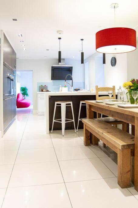 Edge14- Spacious, Stylish And Near The Beach! Ньюкі Екстер'єр фото