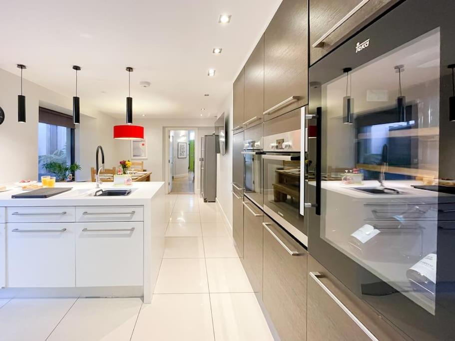 Edge14- Spacious, Stylish And Near The Beach! Ньюкі Екстер'єр фото