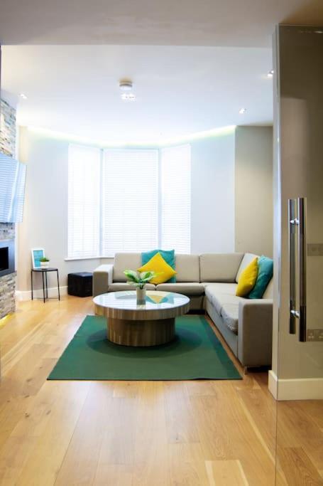 Edge14- Spacious, Stylish And Near The Beach! Ньюкі Екстер'єр фото